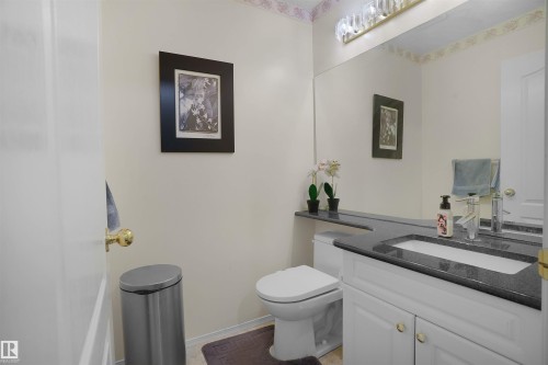 2715 44A Avenue, Edmonton, AB - Indoor Photo Showing Bathroom