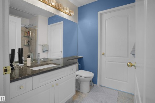 2715 44A Avenue, Edmonton, AB - Indoor Photo Showing Bathroom