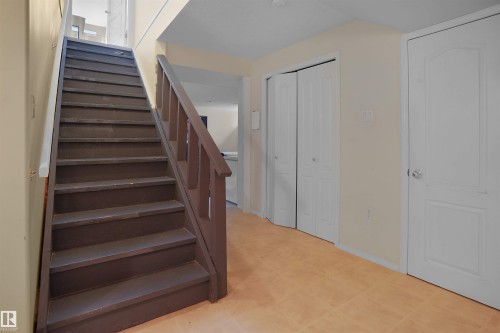 2715 44A Avenue, Edmonton, AB - Indoor Photo Showing Other Room