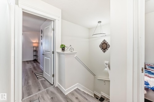 5920 Rue Eaglemont, Beaumont, AB - Indoor Photo Showing Other Room