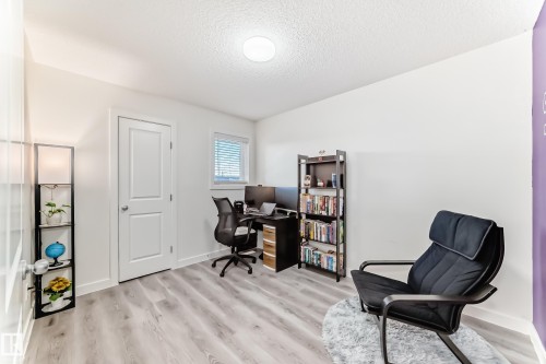 5920 Rue Eaglemont, Beaumont, AB - Indoor Photo Showing Office