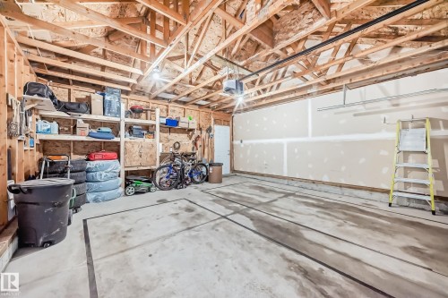 5920 Rue Eaglemont, Beaumont, AB - Indoor Photo Showing Garage