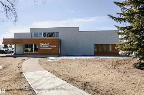 8109 132A Avenue, Edmonton, AB 