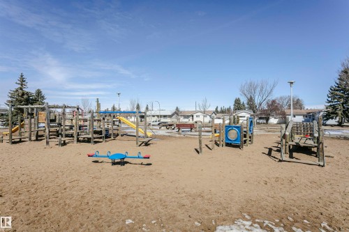 8109 132A Avenue, Edmonton, AB 