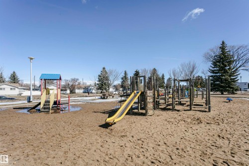 8109 132A Avenue, Edmonton, AB 