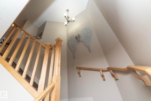 5315 17 Avenue, Edmonton, AB - Indoor Photo Showing Other Room