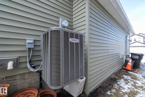 5315 17 Avenue, Edmonton, AB - Outdoor