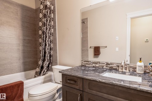 2 7115 Armour Link Link, Edmonton, AB - Indoor Photo Showing Bathroom