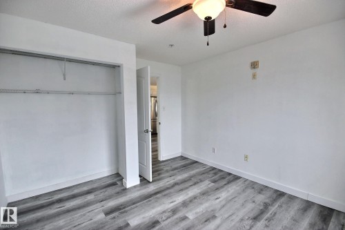 222 111 Edwards Drive, Edmonton, AB - Indoor Photo Showing Other Room