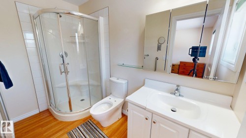 8001 First Street, Fort Saskatchewan, AB - Indoor Photo Showing Bathroom
