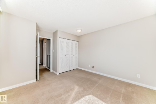 6 Woodvale Village, Edmonton, AB - Indoor Photo Showing Other Room