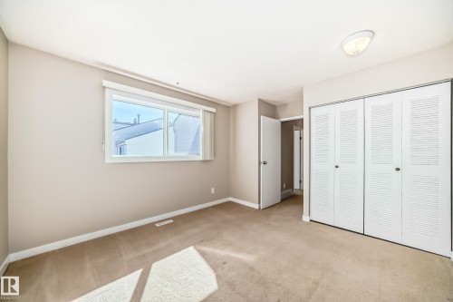 6 Woodvale Village, Edmonton, AB - Indoor Photo Showing Other Room
