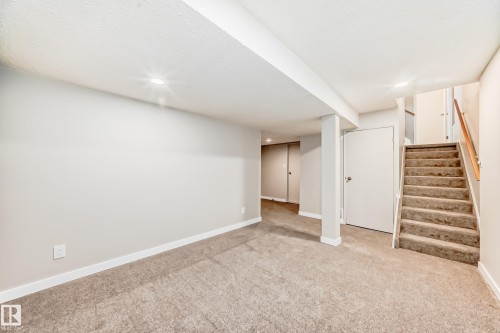 6 Woodvale Village, Edmonton, AB - Indoor