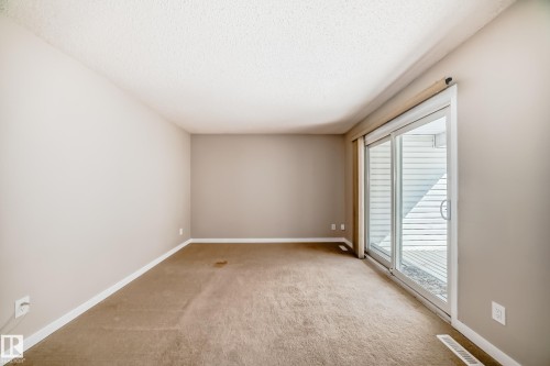 6 Woodvale Village, Edmonton, AB - Indoor Photo Showing Other Room
