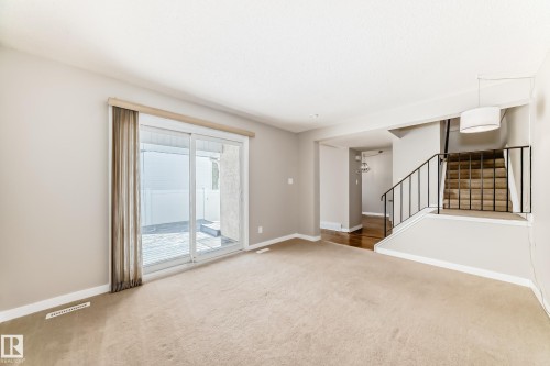 6 Woodvale Village, Edmonton, AB - Indoor Photo Showing Other Room