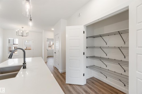 20635 43 Avenue, Edmonton, AB - Indoor Photo Showing Kitchen With Double Sink