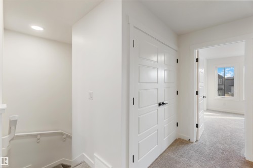 20635 43 Avenue, Edmonton, AB - Indoor Photo Showing Other Room