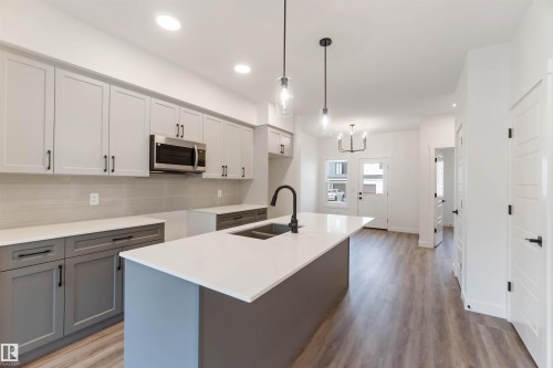 20635 43 Avenue, Edmonton, AB - Indoor Photo Showing Kitchen With Double Sink With Upgraded Kitchen