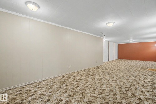 6223 139 Avenue, Edmonton, AB - Indoor Photo Showing Other Room