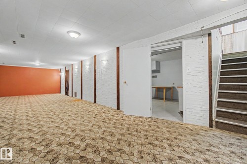 6223 139 Avenue, Edmonton, AB - Indoor Photo Showing Other Room