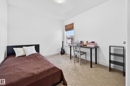 1004 Secord Promenade, Edmonton, AB - Indoor Photo Showing Bedroom