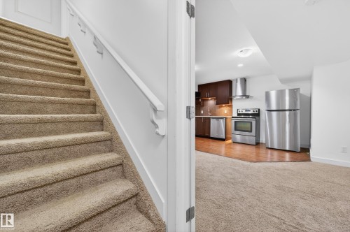 1004 Secord Promenade, Edmonton, AB - Indoor