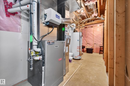 1004 Secord Promenade, Edmonton, AB - Indoor Photo Showing Basement