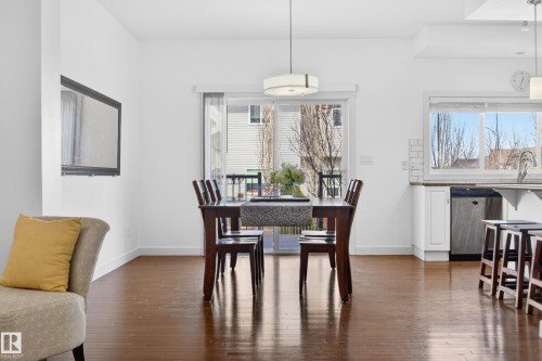 1004 Secord Promenade, Edmonton, AB - Indoor Photo Showing Dining Room