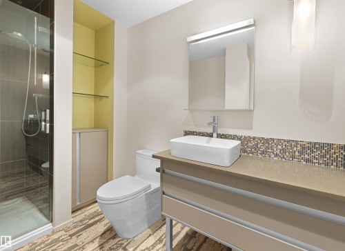 9651 87 Avenue, Edmonton, AB - Indoor Photo Showing Bathroom