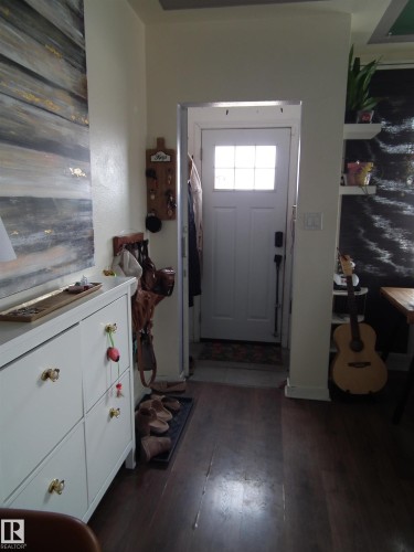 11702 79 Street Nw, Edmonton, AB - Indoor Photo Showing Other Room