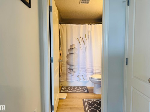 107 1520 Hammond Gate, Edmonton, AB - Indoor Photo Showing Bathroom