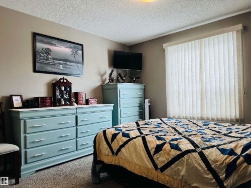 107 1520 Hammond Gate, Edmonton, AB - Indoor Photo Showing Bedroom