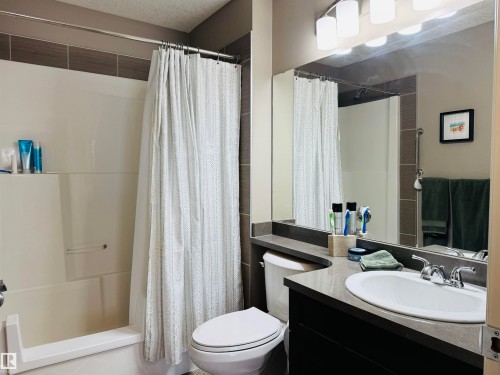 107 1520 Hammond Gate, Edmonton, AB - Indoor Photo Showing Bathroom