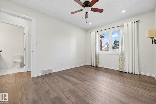 30 903 109 Street, Edmonton, AB - Indoor Photo Showing Other Room