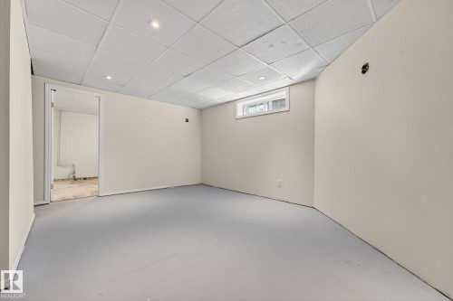 30 903 109 Street, Edmonton, AB - Indoor