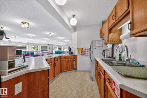 In Clubhouse - 30 903 109 Street, Edmonton, AB - Indoor Photo Showing Kitchen