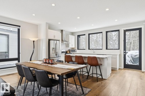 9 1304 Rutherford Road, Edmonton, AB - Indoor