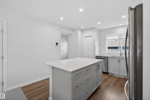 2422 Trumpeter Way, Edmonton, AB - Indoor Photo Showing Kitchen With Upgraded Kitchen