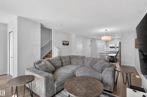 2422 Trumpeter Way, Edmonton, AB - Indoor Photo Showing Living Room
