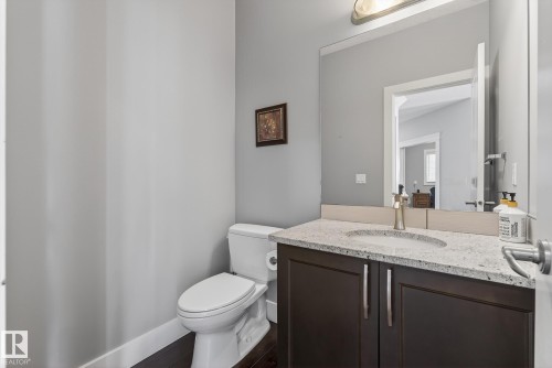 1519 Chapman Way, Edmonton, AB - Indoor Photo Showing Bathroom