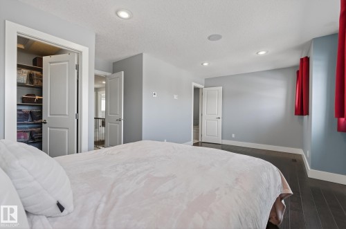 1519 Chapman Way, Edmonton, AB - Indoor Photo Showing Bedroom