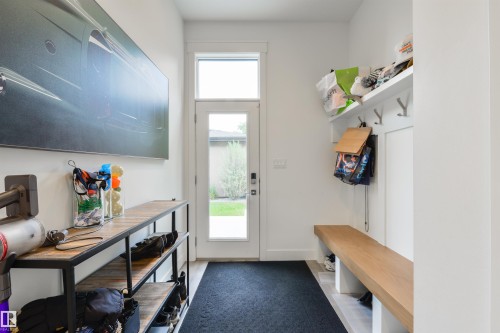 12444 Lansdowne Drive, Edmonton, AB - Indoor Photo Showing Other Room