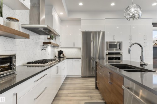 12444 Lansdowne Drive, Edmonton, AB - Indoor Photo Showing Kitchen With Stainless Steel Kitchen With Double Sink With Upgraded Kitchen