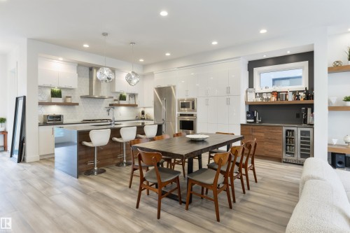 12444 Lansdowne Drive, Edmonton, AB - Indoor