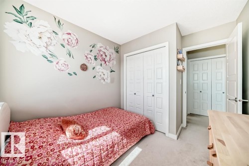 3346 15A Avenue, Edmonton, AB - Indoor Photo Showing Bedroom