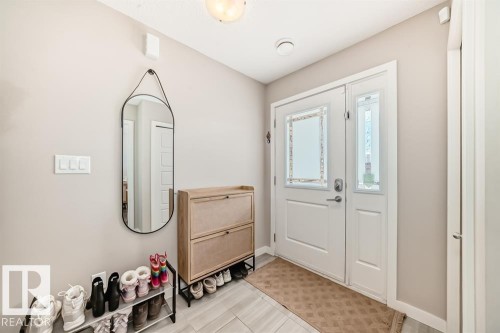 3346 15A Avenue, Edmonton, AB - Indoor Photo Showing Other Room