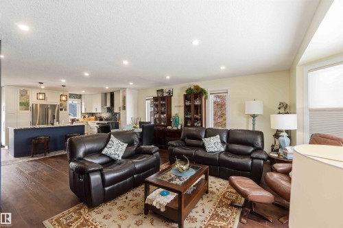 4515 56A Avenue, Stony Plain, AB - Indoor Photo Showing Living Room