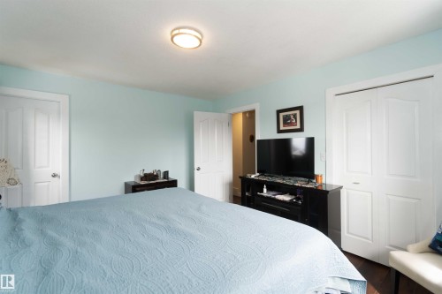 4515 56A Avenue, Stony Plain, AB - Indoor Photo Showing Bedroom