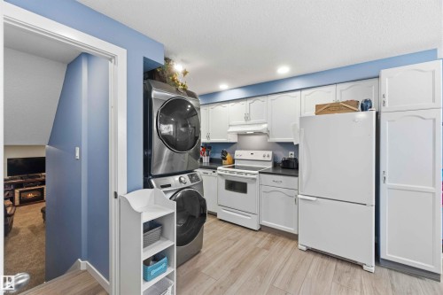 4515 56A Avenue, Stony Plain, AB - Indoor Photo Showing Other Room