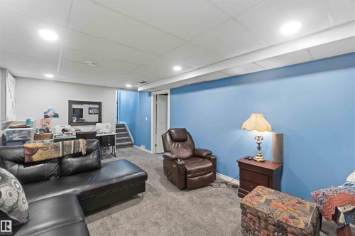 4515 56A Avenue, Stony Plain, AB - Indoor